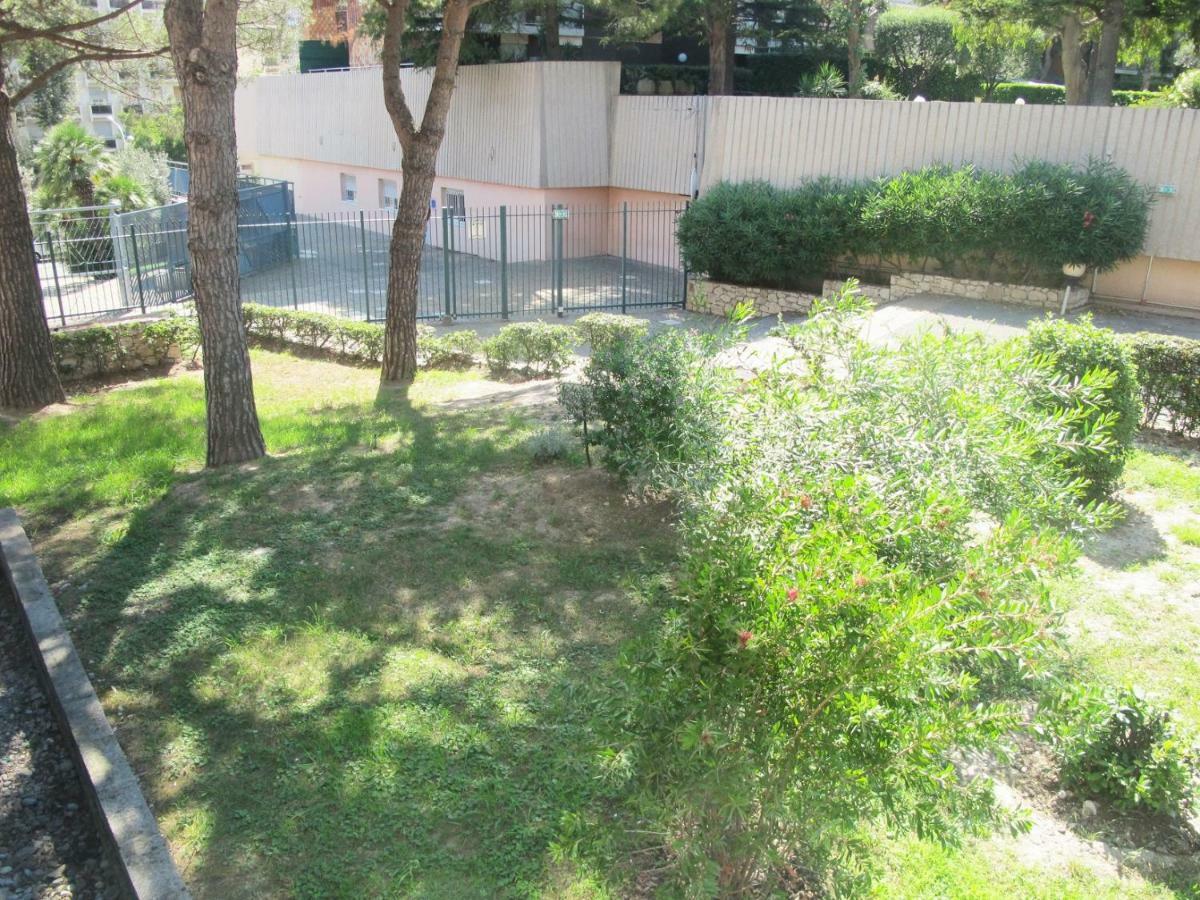 Les Charmilles Apartment *
